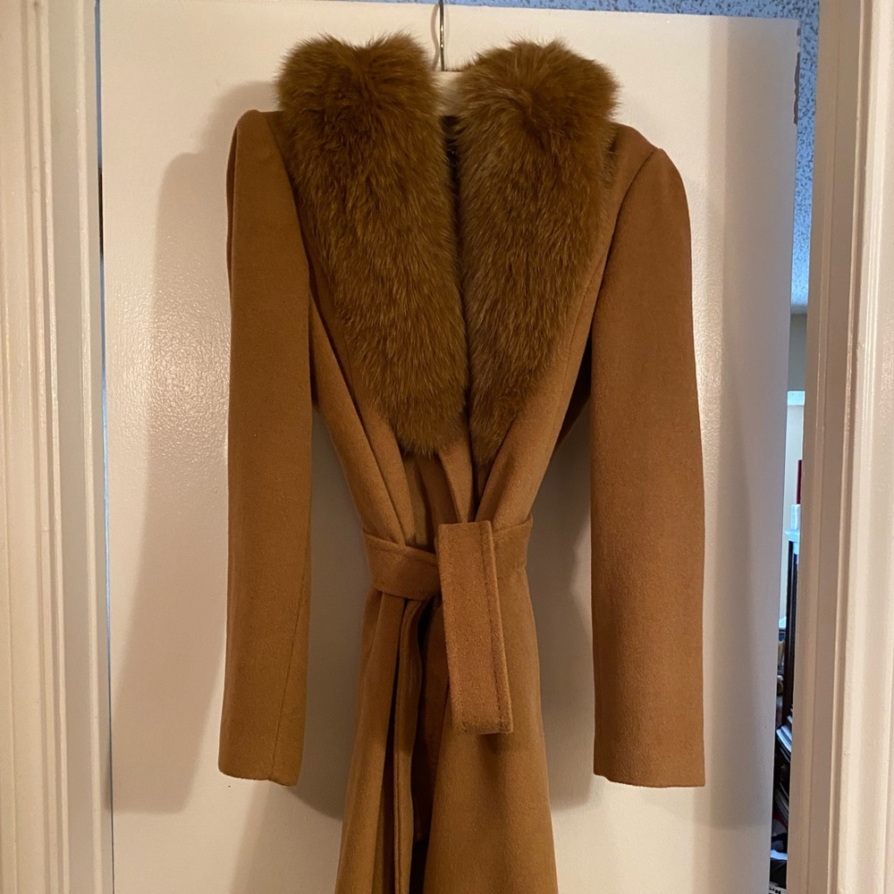 Exquisite Ellen Tracy Fox Trimmed Wool Coat SZ 10